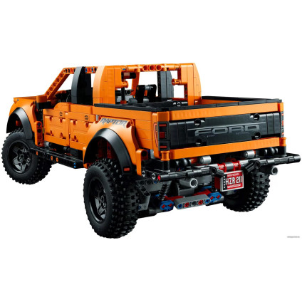 Конструктор LEGO Technic 42126 Ford F-150 Raptor