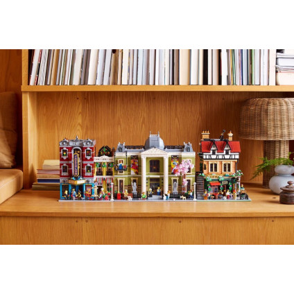 Конструктор LEGO Icons 10350 Тюдоровский угол