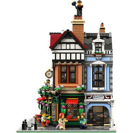 Конструктор LEGO Icons 10350 Тюдоровский угол