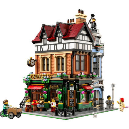 Конструктор LEGO Icons 10350 Тюдоровский угол