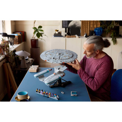 Конструктор LEGO Icons 10356 Звездный путь: USS Энтерпрайз NCC-1701-D