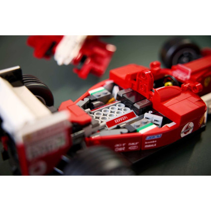 Конструктор LEGO Icons 11375 Ferrari F2004 & Michael Schumacher