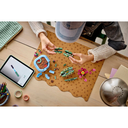 Конструктор LEGO The Botanical Collection 11509 Цветущий кактус в горшке