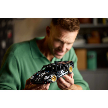 Конструктор LEGO Technic 42223 Гоночный автомобиль Ford GT40 MKII 1966