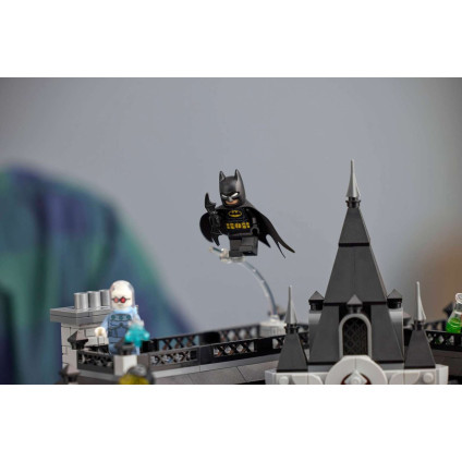 Конструктор LEGO DC Batman 76300 Лечебница Аркхем