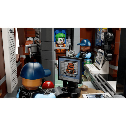 Конструктор LEGO DC Batman 76300 Лечебница Аркхем