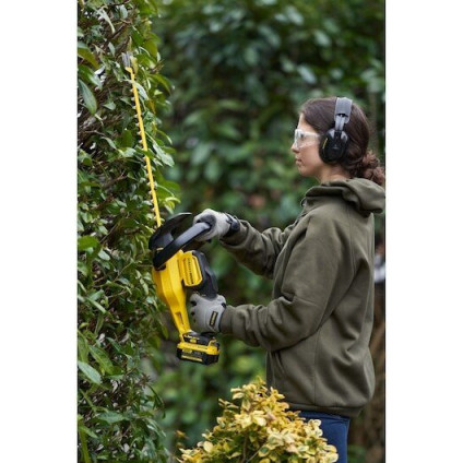 Кусторез Stanley SFMCHT855B (без АКБ)