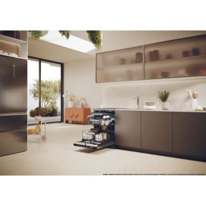 Отдельностоящая посудомоечная машина Haier I-Pro Shine Serie 5 XF 6B0M3PDA